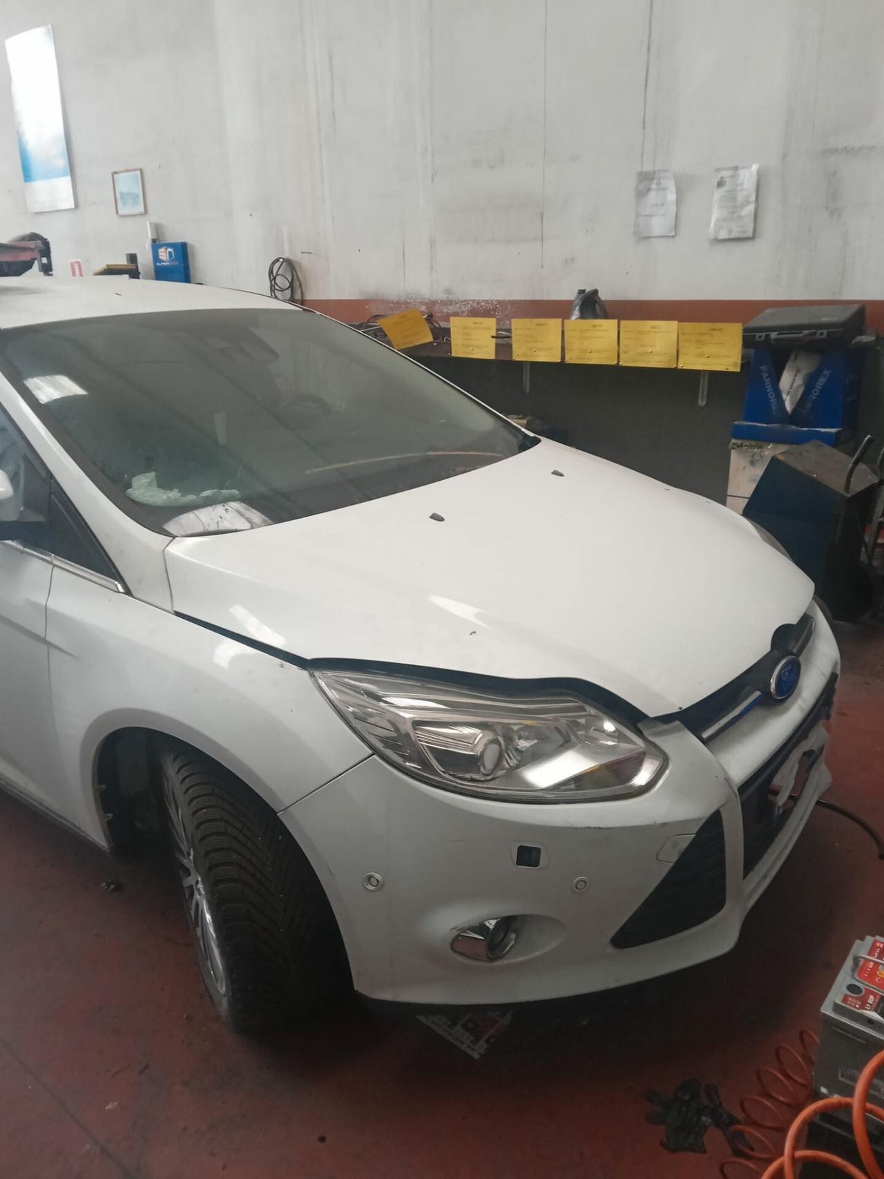 Ford Focus 2.0 TDCi SW automatica motore rotto