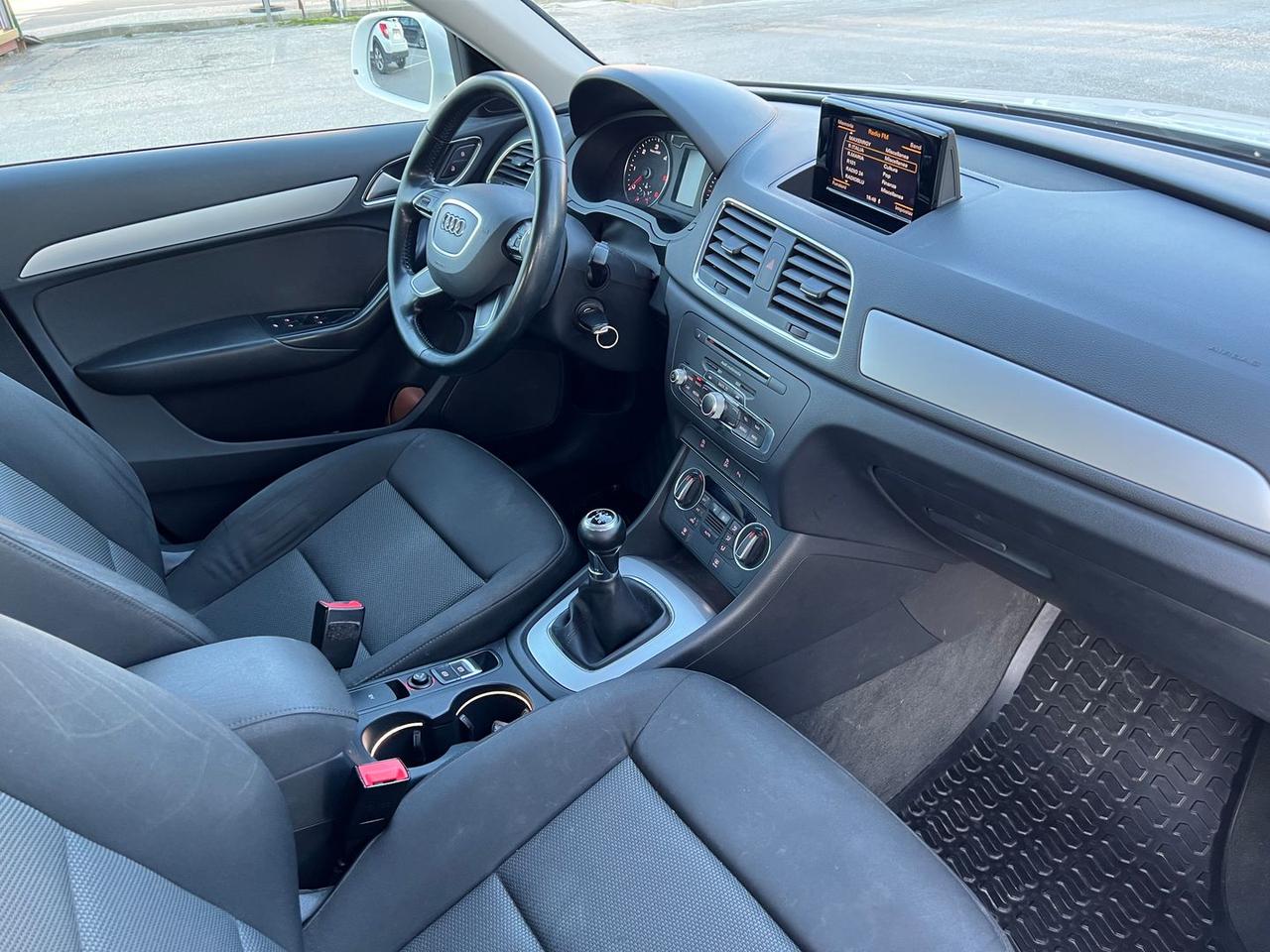 Audi Q3 2.0 TDI #9611