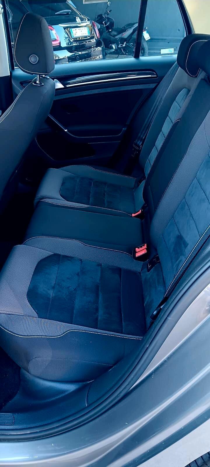 Volkswagen Golf 1.6 TDI 5p. Highline BlueMotion Technology