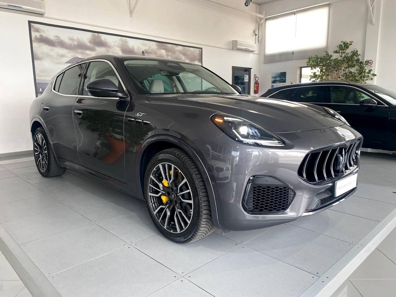 Maserati Grecale MHEV 300 CV AWD GT