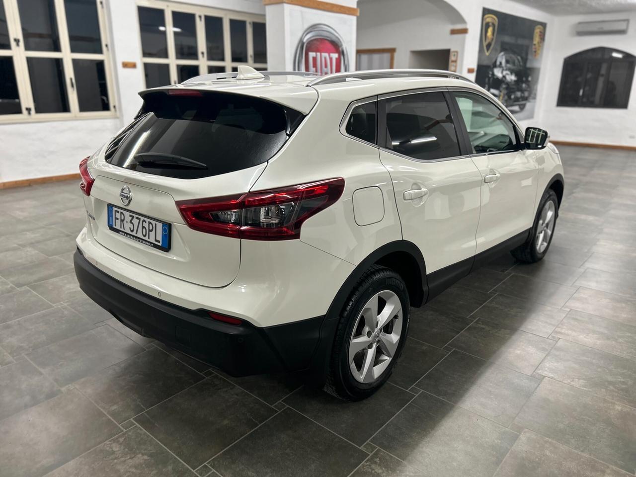 Nissan Qashqai 1.5 dCi N-Connecta - 06/2018