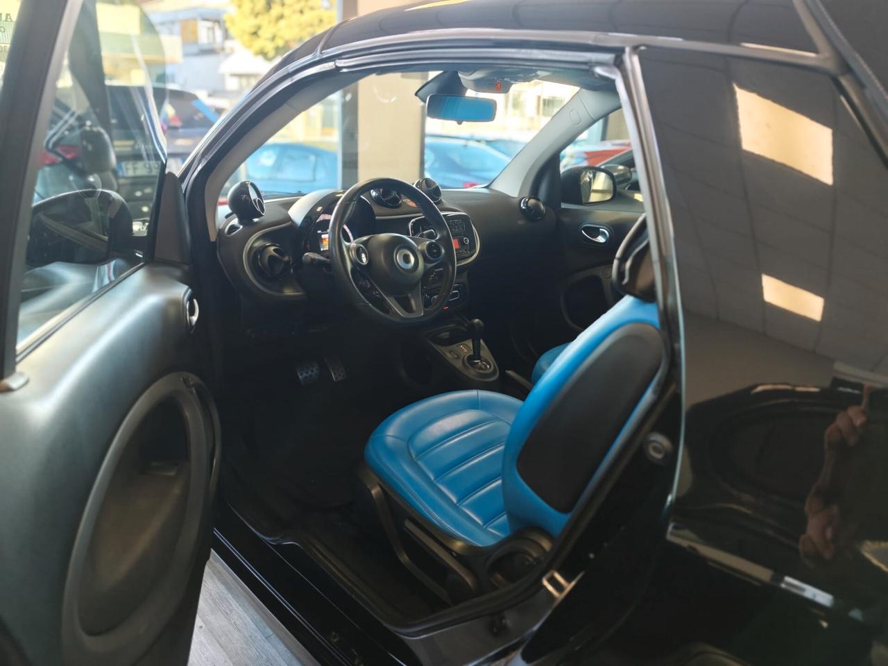 Smart ForTwo 1000 52 kW MHD cabrio passion