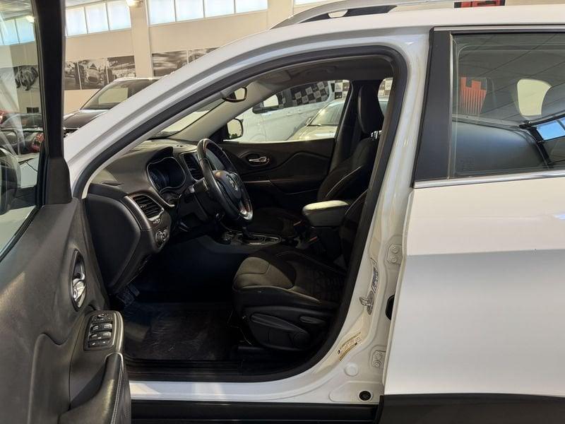 Jeep Cherokee Cherokee 2.2 Mjt Longitude