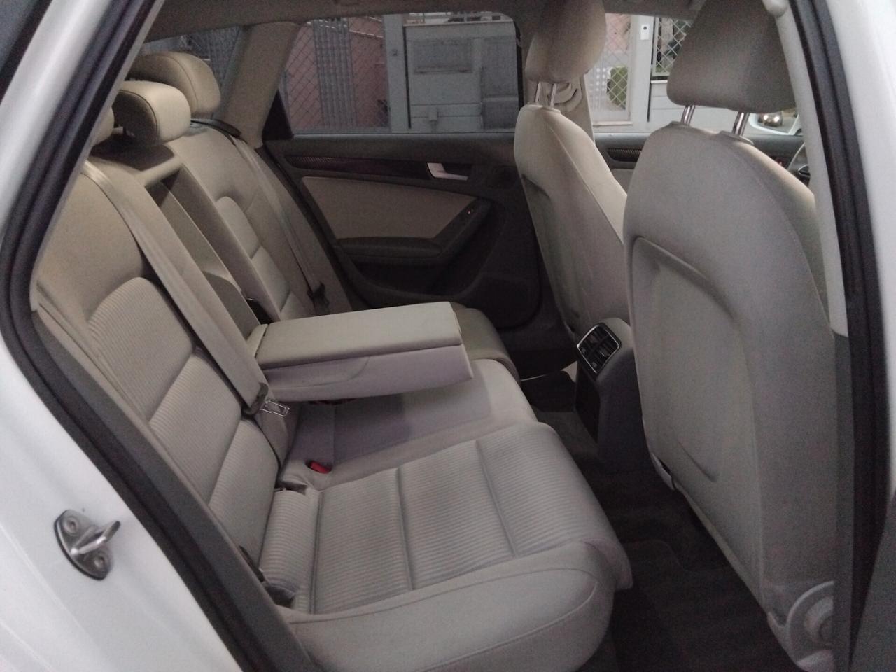 Audi A4 Avant 2.0 TDI clean diesel Advanced