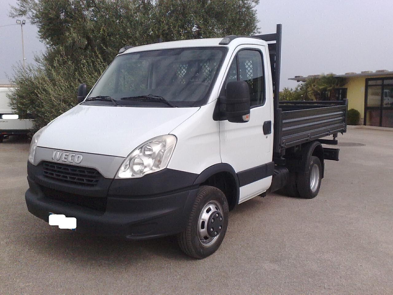Iveco Daily 35c11 2.3hpi Ribaltabile Trilaterale - 2013