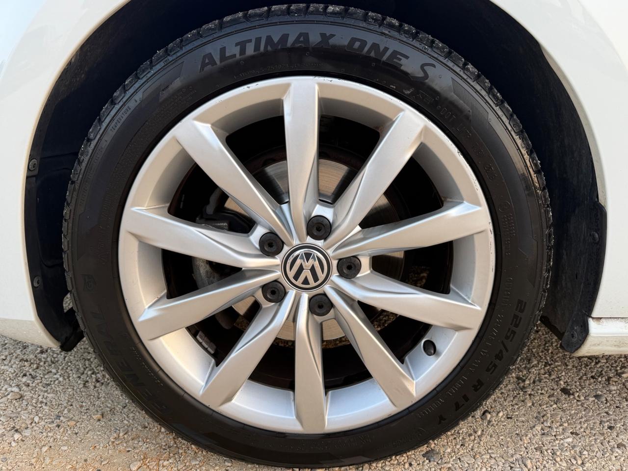 Volkswagen Golf Business 1.6 TDI DSG 5p. Highline BlueMotion Technology