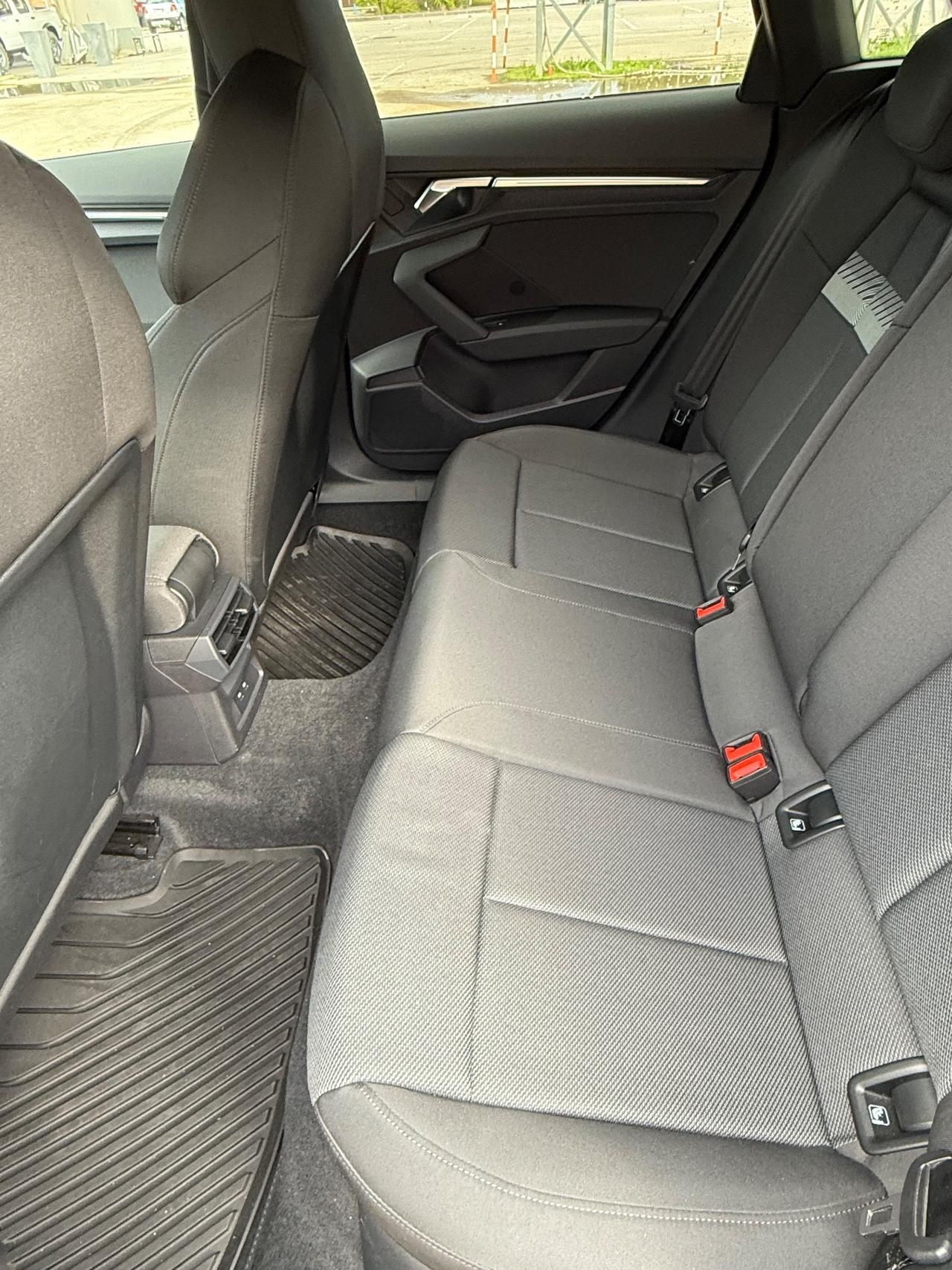 Audi A3 SPB 40 TDI quattro S tronic line edition