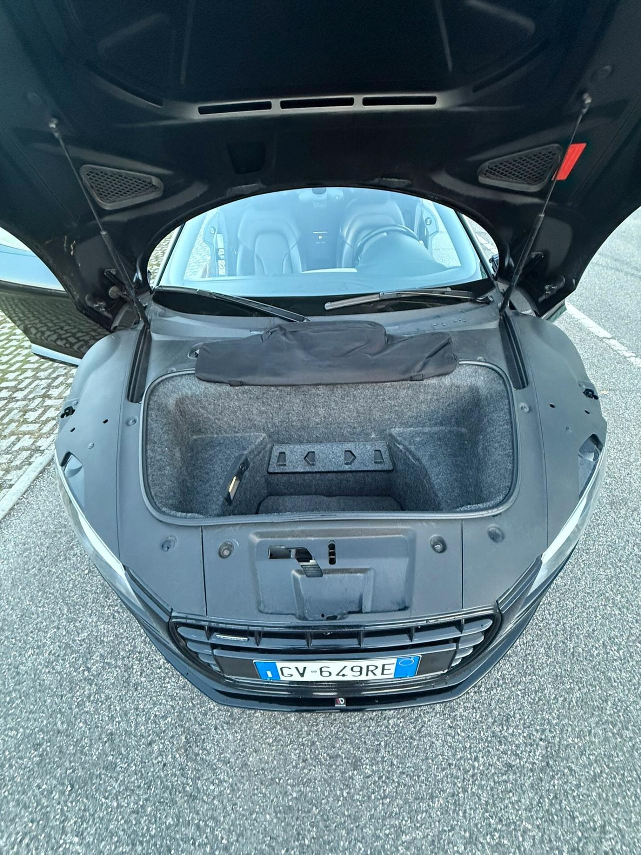 Audi R8 Spyder 5.2 V10 FSI quattro