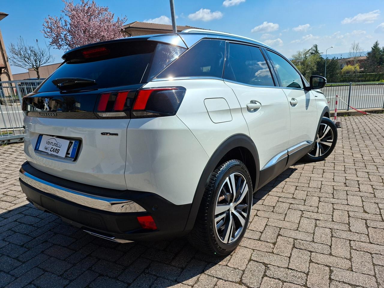 Peugeot 3008 BlueHDi 130 S&S GT Line UNICOPRO.