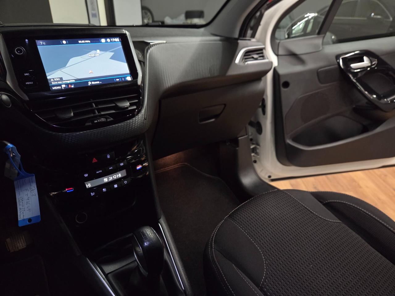 Peugeot 208 5 Porte 208 5p 1.2 puretech Allure s&s 82cv my18