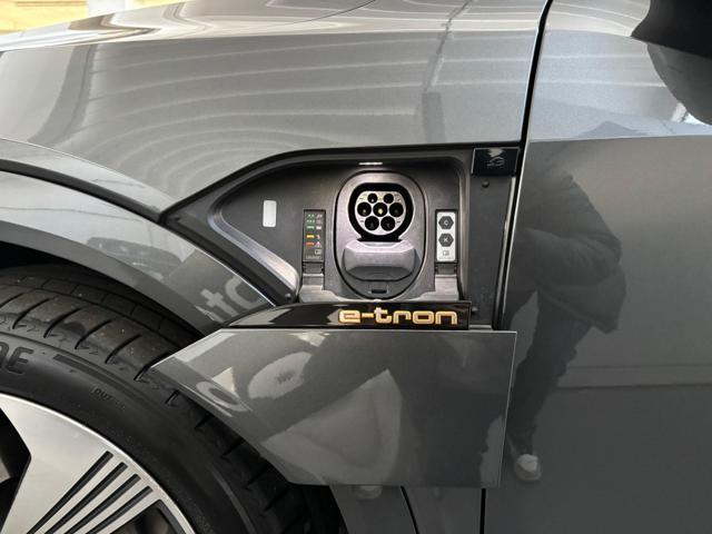 AUDI Q8 e-tron SPORTBACK 50 quattro S line edition