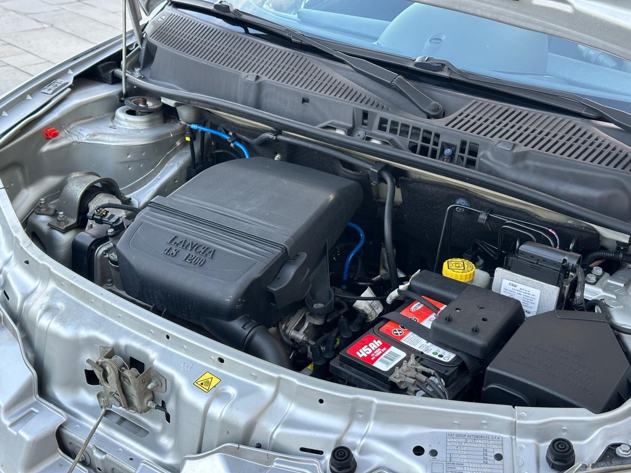 Lancia Ypsilon 1.2 Neopatentati