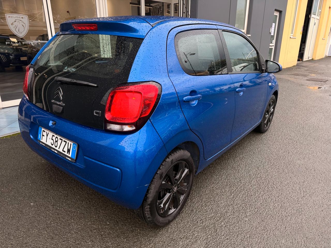 Citroen C1 1.0 VTi 72 CV 5 porte Shine