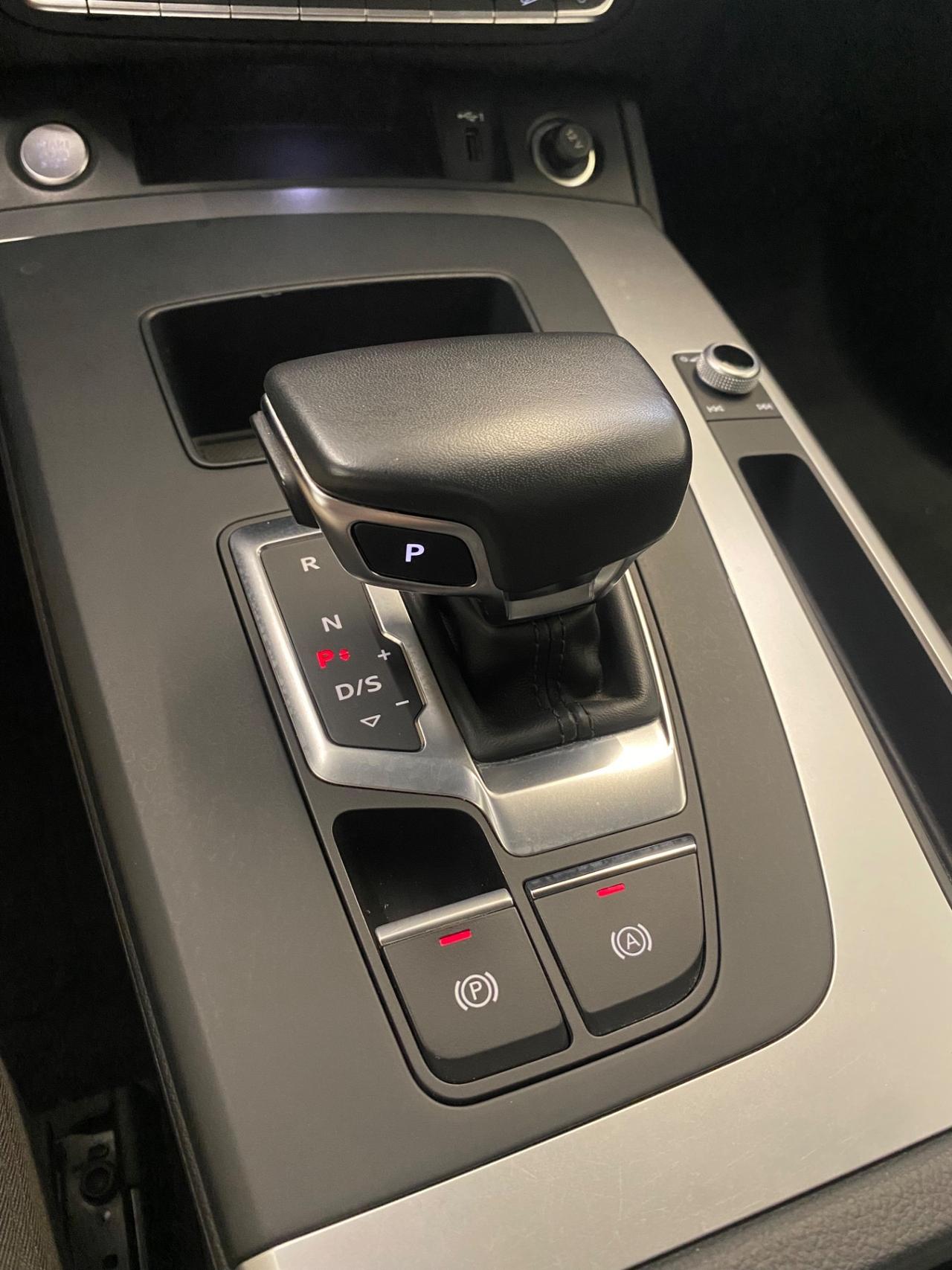 Audi Q5 40 TDI 204 CV quattro S tronic Business Advanced