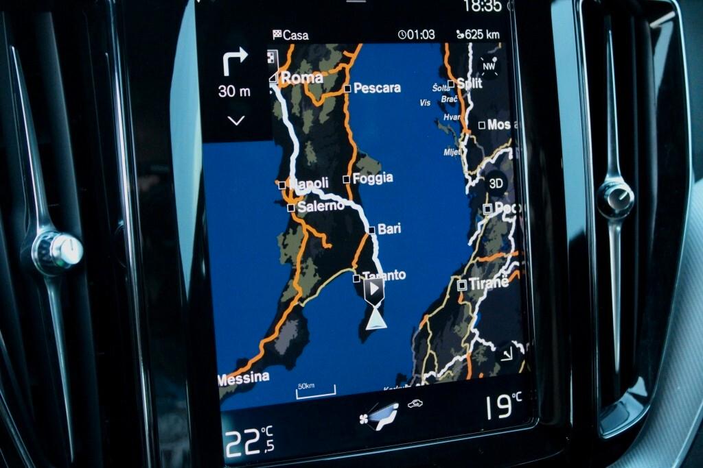 VOLVO XC60 D4 Aut. R-Design *SOLI 67.000 KM