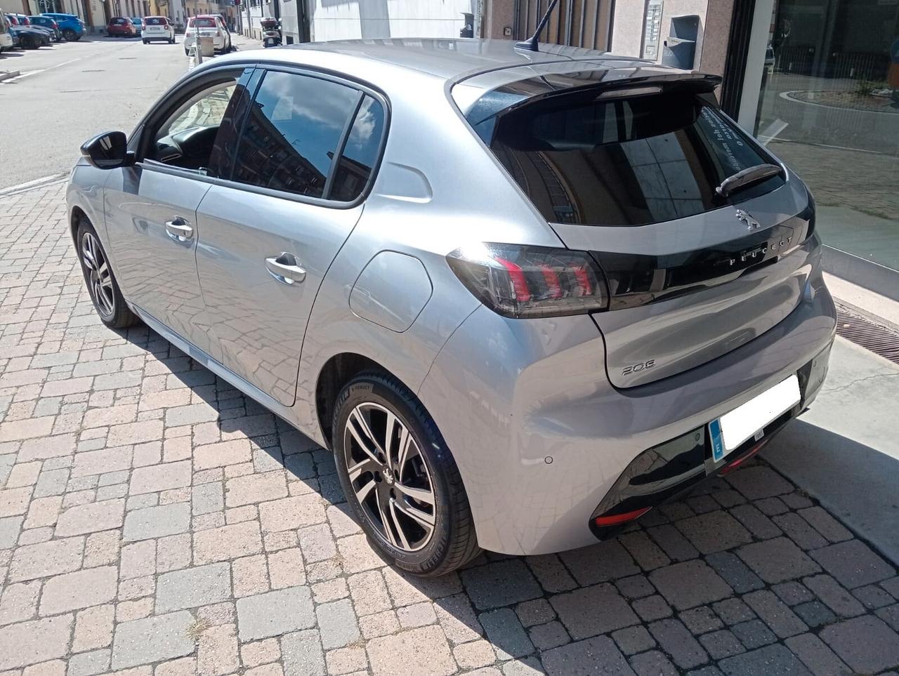 Peugeot 208 PureTech 100CV 5 porte