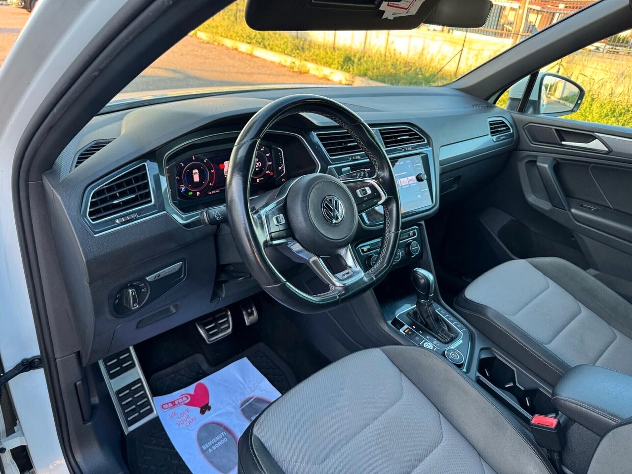 Volkswagen Tiguan 2.0 TDI SCR DSG 4MOTION Executive R-Line BMT