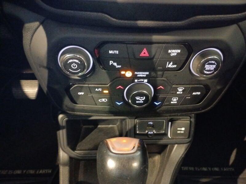 Jeep Renegade e-Hybrid 1.5 T4 MHEV 130cv Upland DDCT