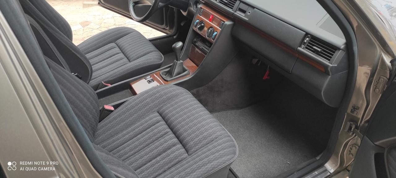 Mercedes-benz E 200 200E