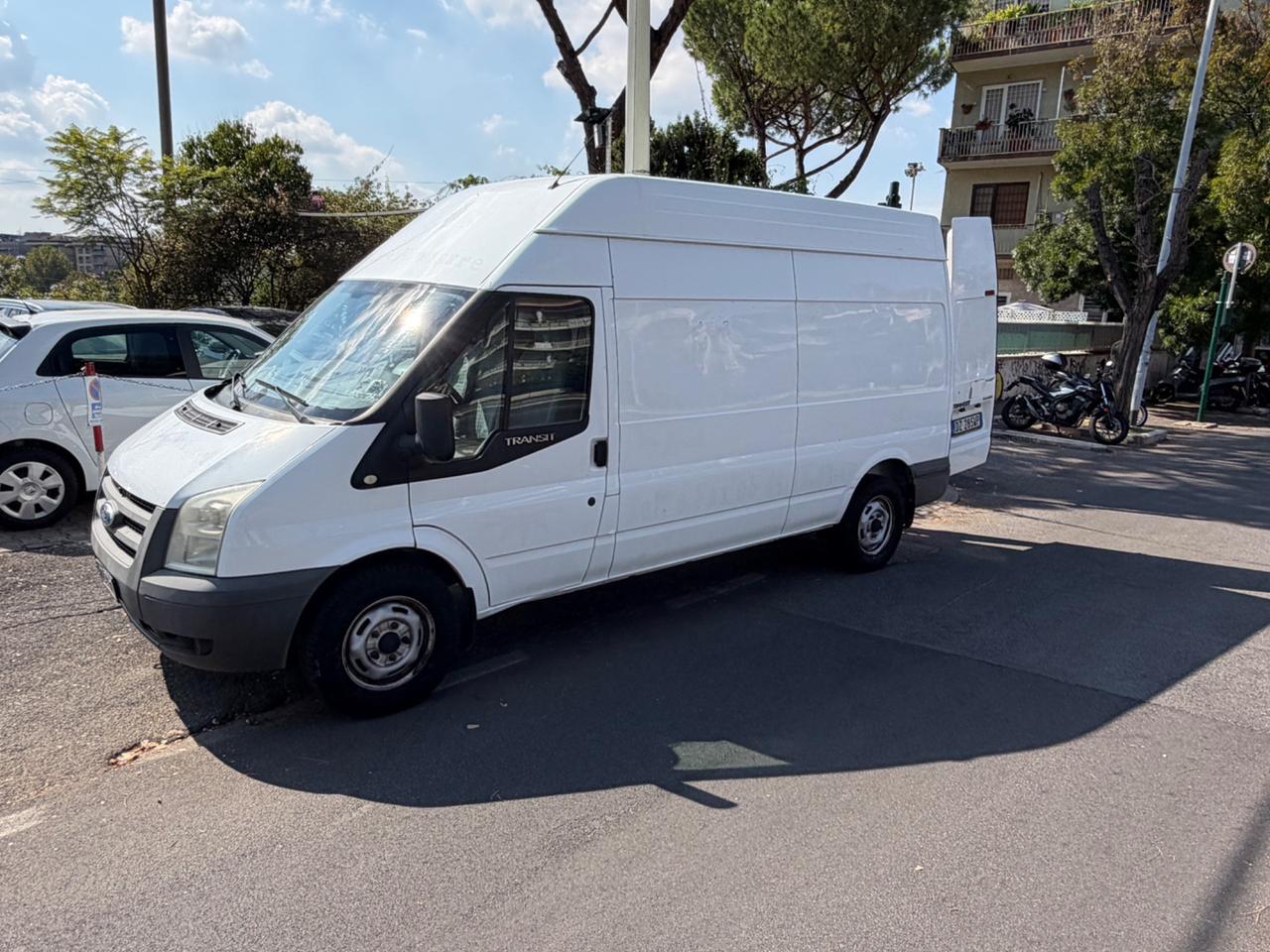 Ford Transit Courier 350l VAN 2.2.