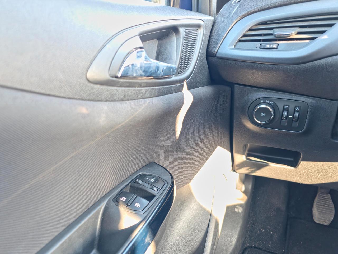 Opel Corsa 1.2 Coupé b-Color CV-69 2016-E6 Manuale NEO
