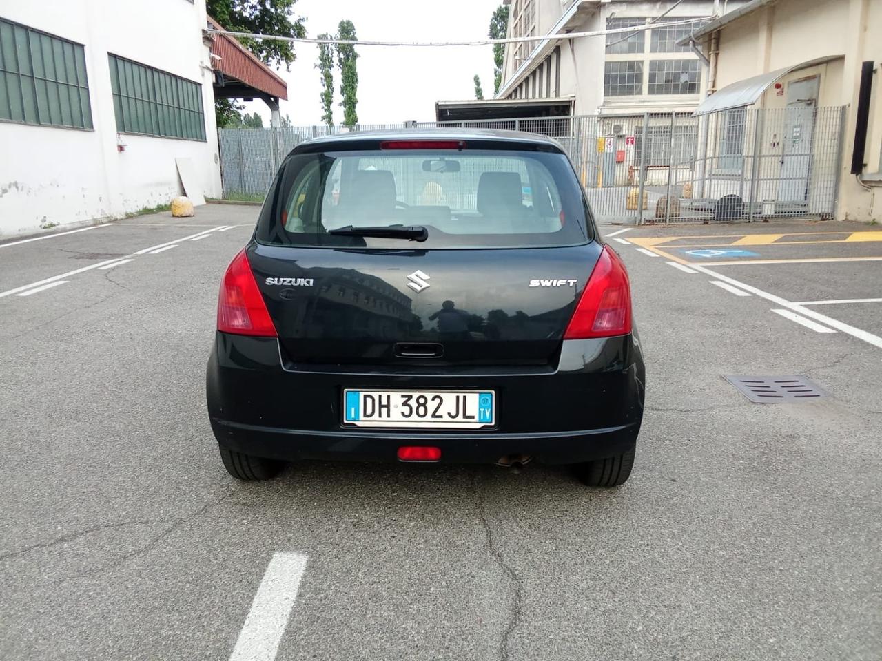 Suzuki Swift 1.3 benzina/gpl
