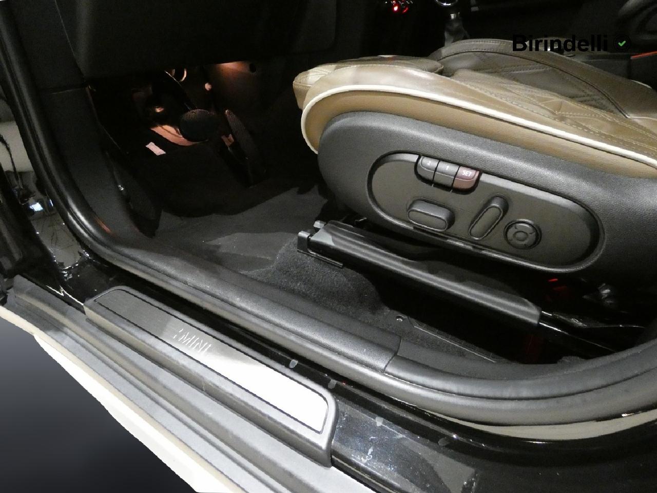 MINI Mini Countrym.(F60) - Mini 2.0 Cooper D Hype Countryman