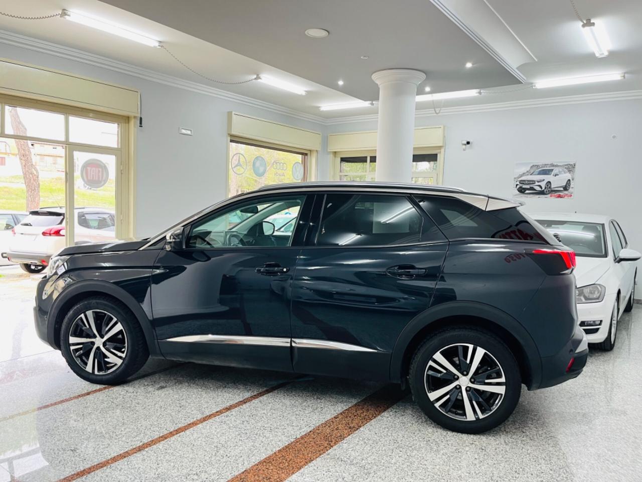 Peugeot 3008 BlueHDi 150cv Allure anno 2018 full optional