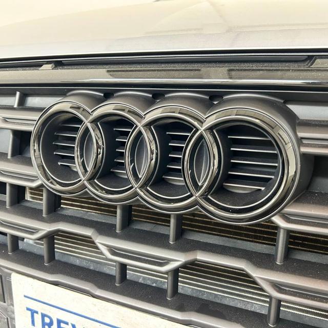 AUDI Q2 35 TFSI S tronic Admired