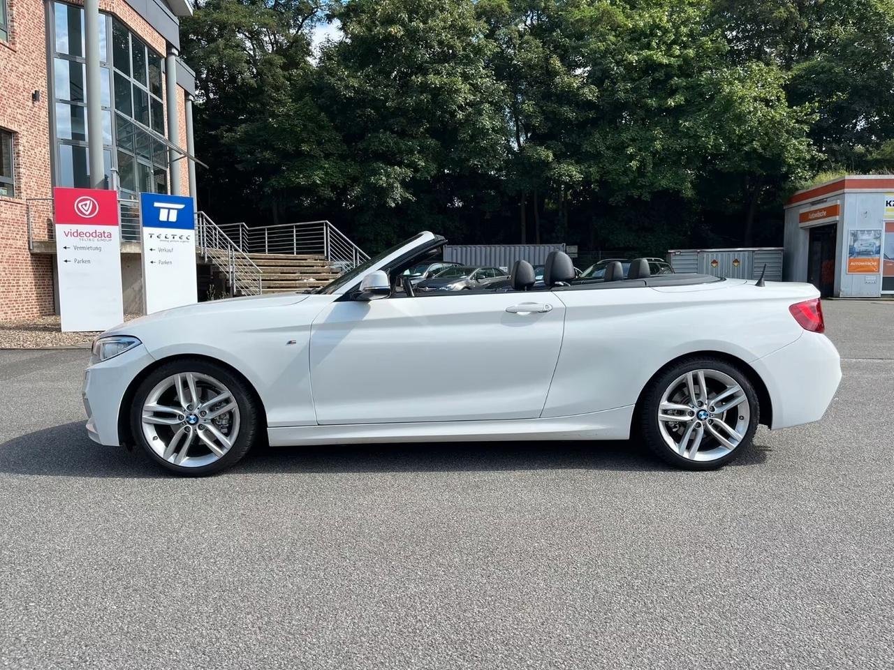 Bmw 220i Cabrio Msport aut.