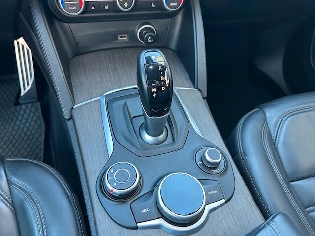 Alfa Romeo Stelvio 2.0 Turbo 280 CV AT8 Q4 First Edition