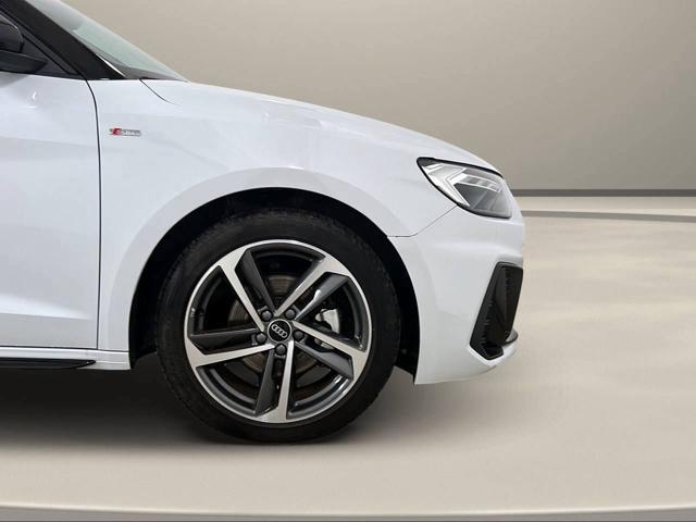 AUDI A1 SPB 30 TFSI Identity Black