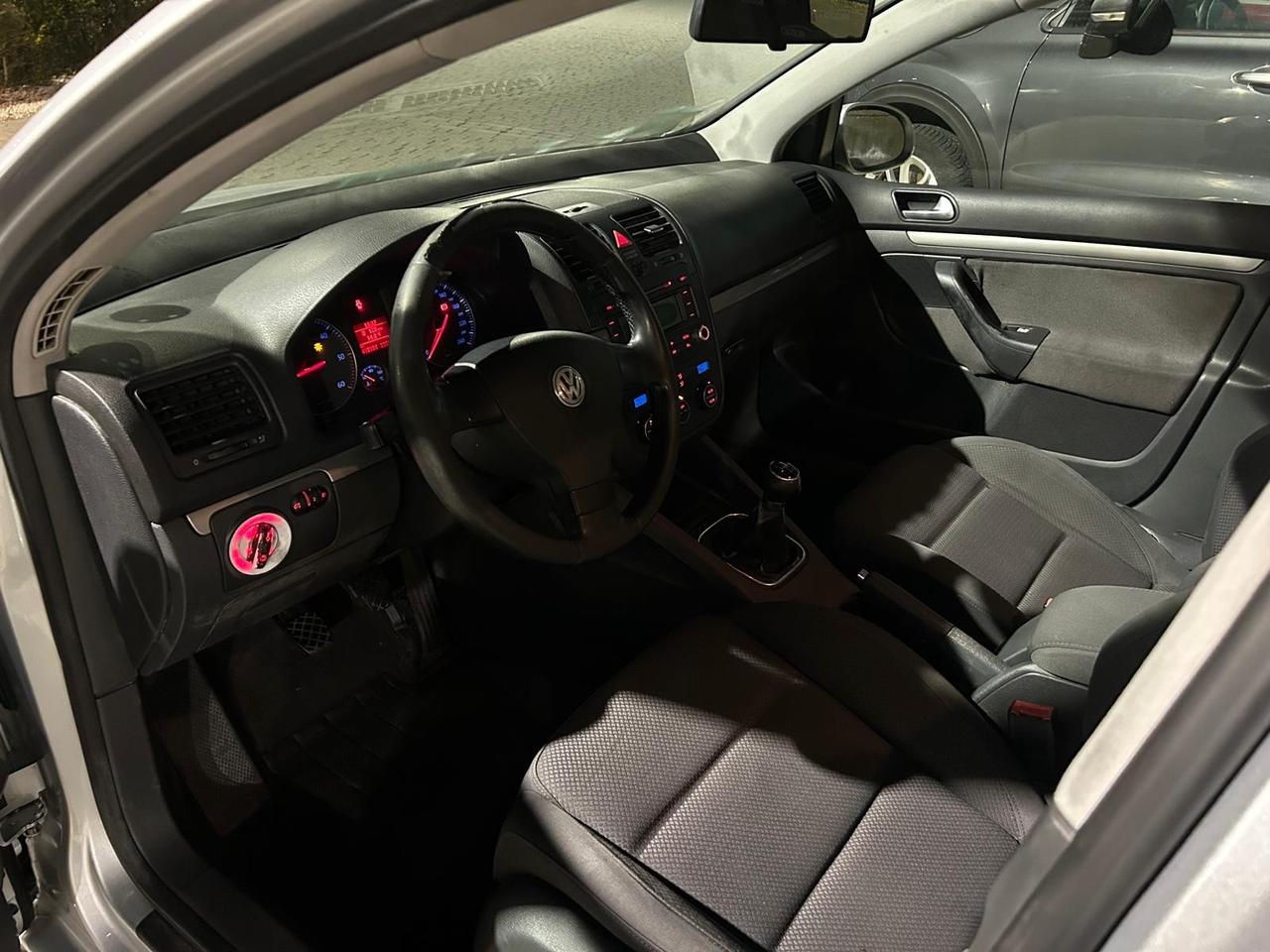 Volkswagen Golf 1.9 TDI 4mot. 5p. Sportline