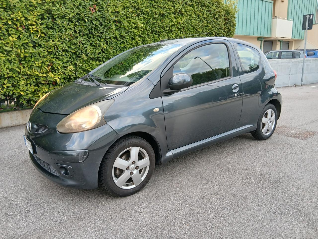 Toyota Aygo 1.0 12V VVT-i 3 porte Sol ok per neopatentati