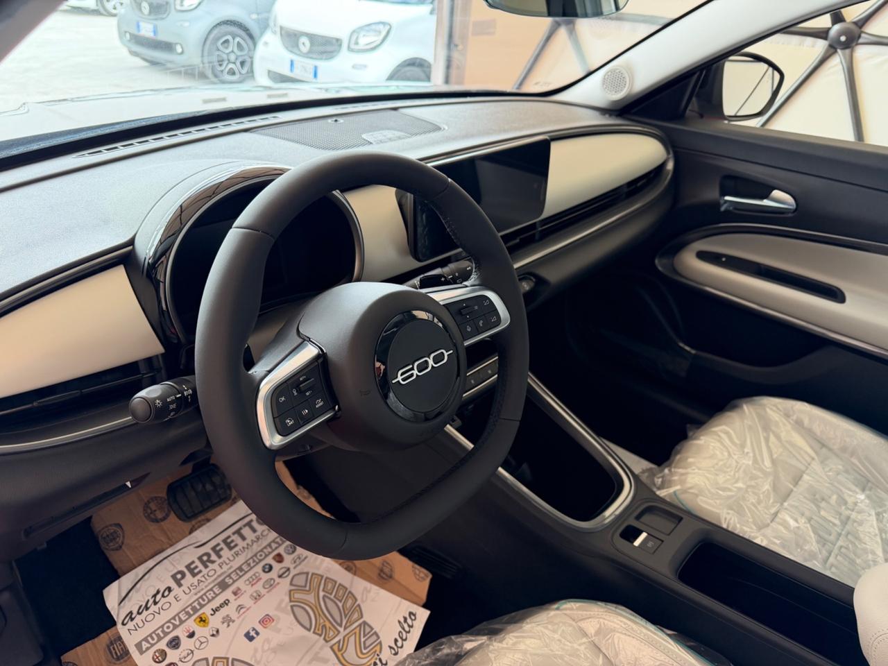 Fiat 600 Hybrid 110 CV DCT MHEV La Prima