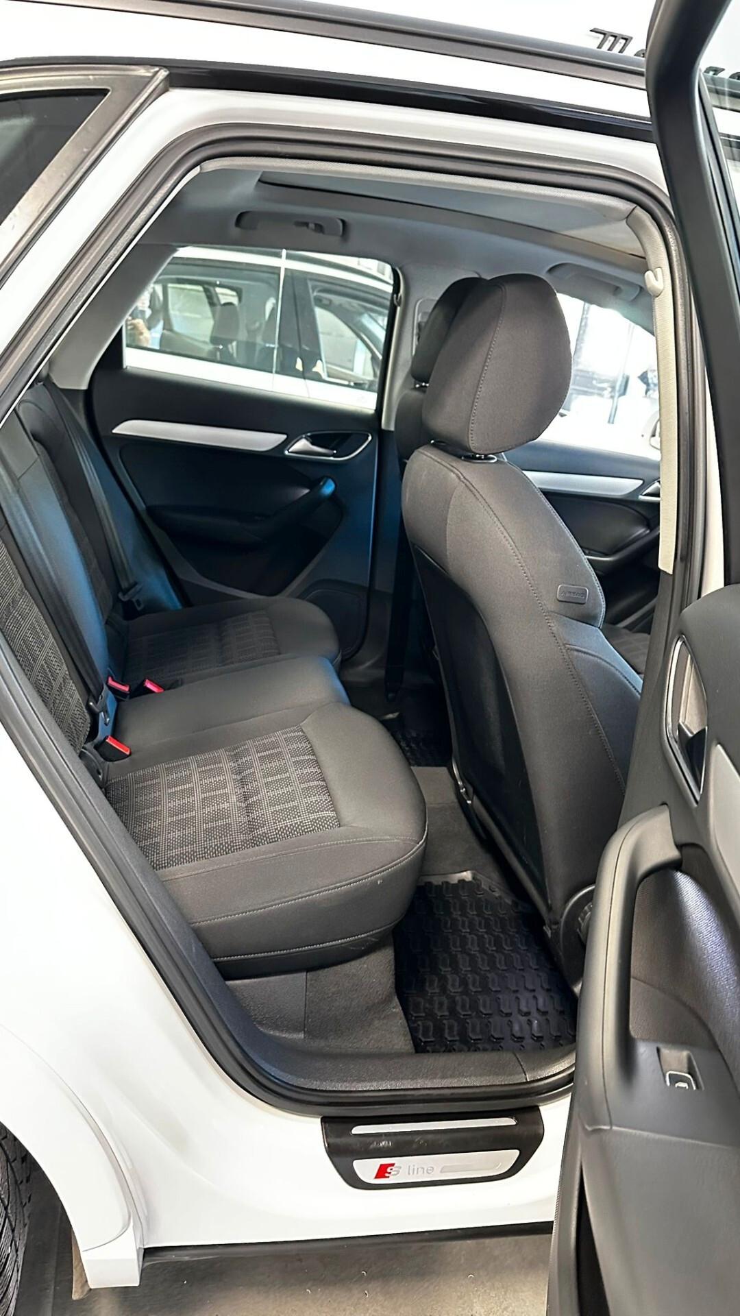 Audi Q3 2.0 TDI 150 CV S Line Sport Edition