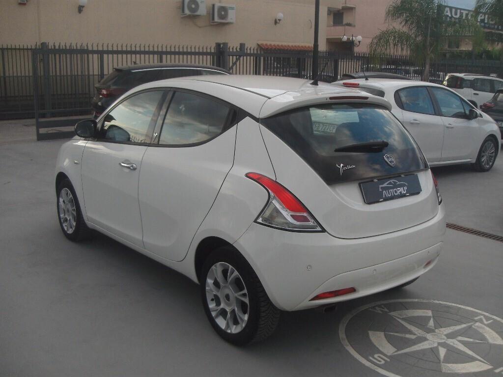 Lancia Ypsilon 1.2 69 CV 5 porte Gold - 2016