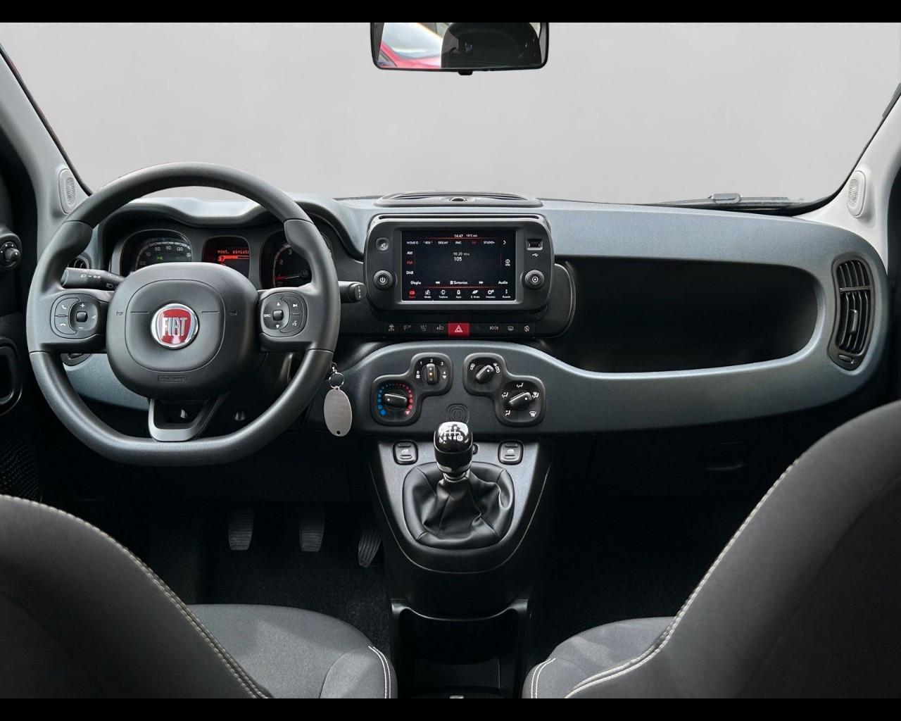 FIAT Panda III 2021 Cross - Panda 1.0 firefly hybrid Cross s&s 70cv 5p.ti