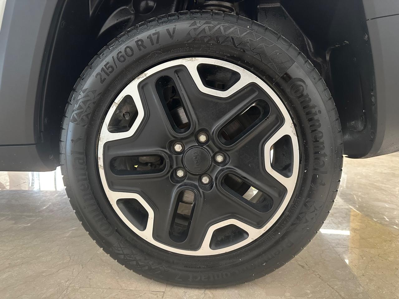 Jeep Renegade 2.0 Mjt 170CV 4WD Active Drive Low Trailhawk