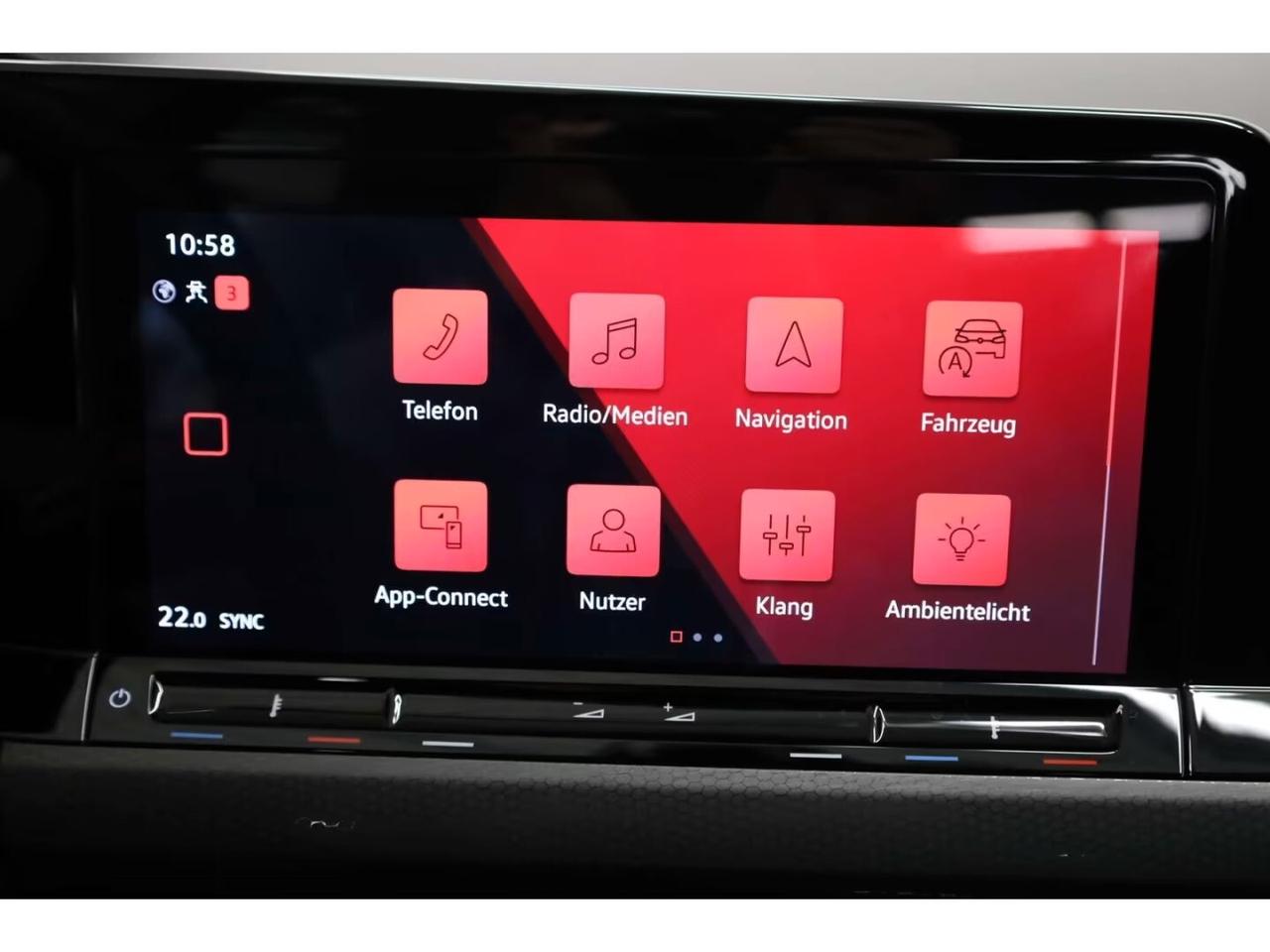 Volkswagen Golf GTI 2.0 TSI OPF, cambio manuale a 6 marce, fari LED, climatizzatore automatico, ra