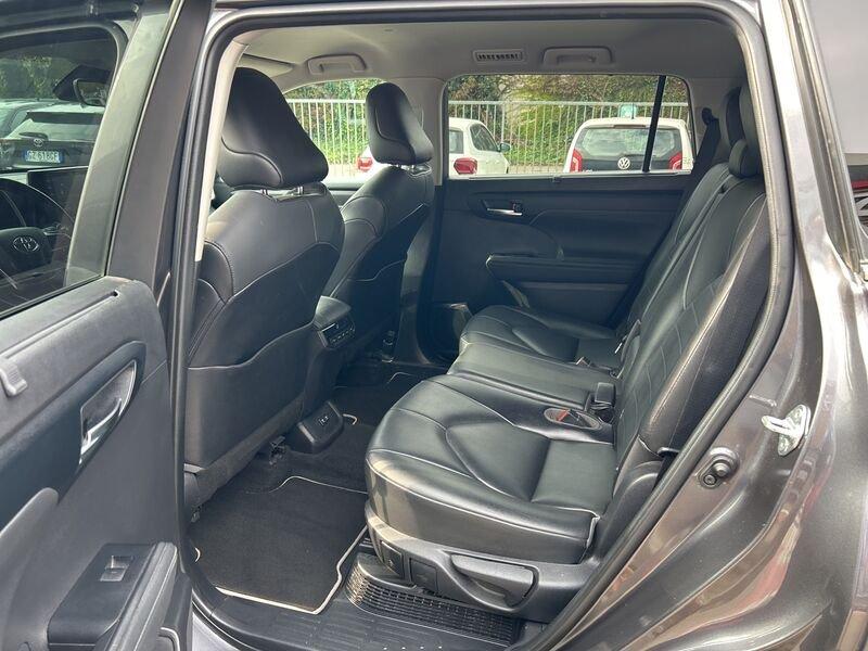 Toyota Highlander Highlander 2.5H AWD-i E-CVT Trend