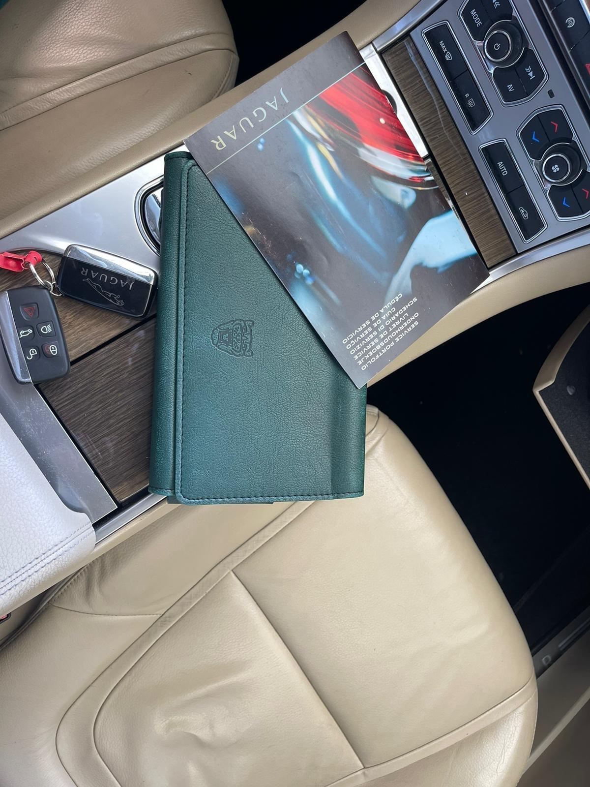 Jaguar XF 2.2 SPORTBRAKE LUXURY