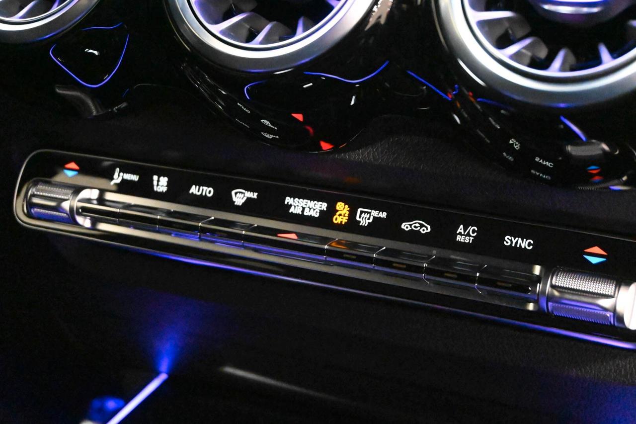 MERCEDES GLB (X247) GLB 200 d Automati...