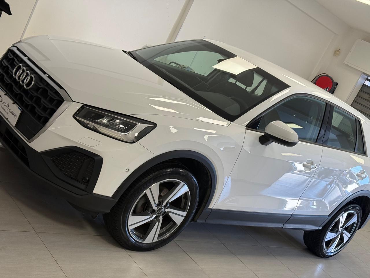Audi Q2 30 TDI Business
