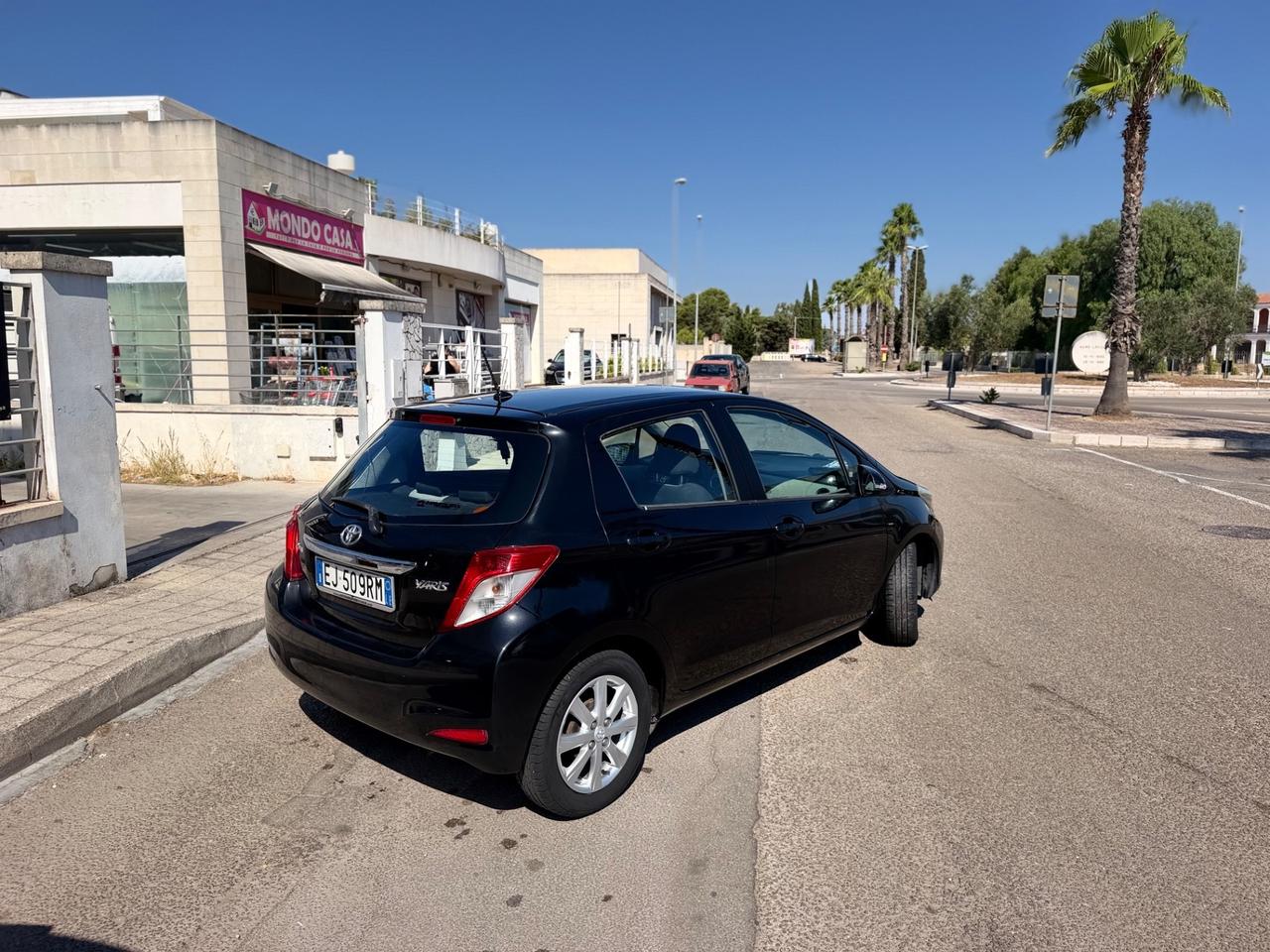 Toyota Yaris 1.0 5 porte Lounge