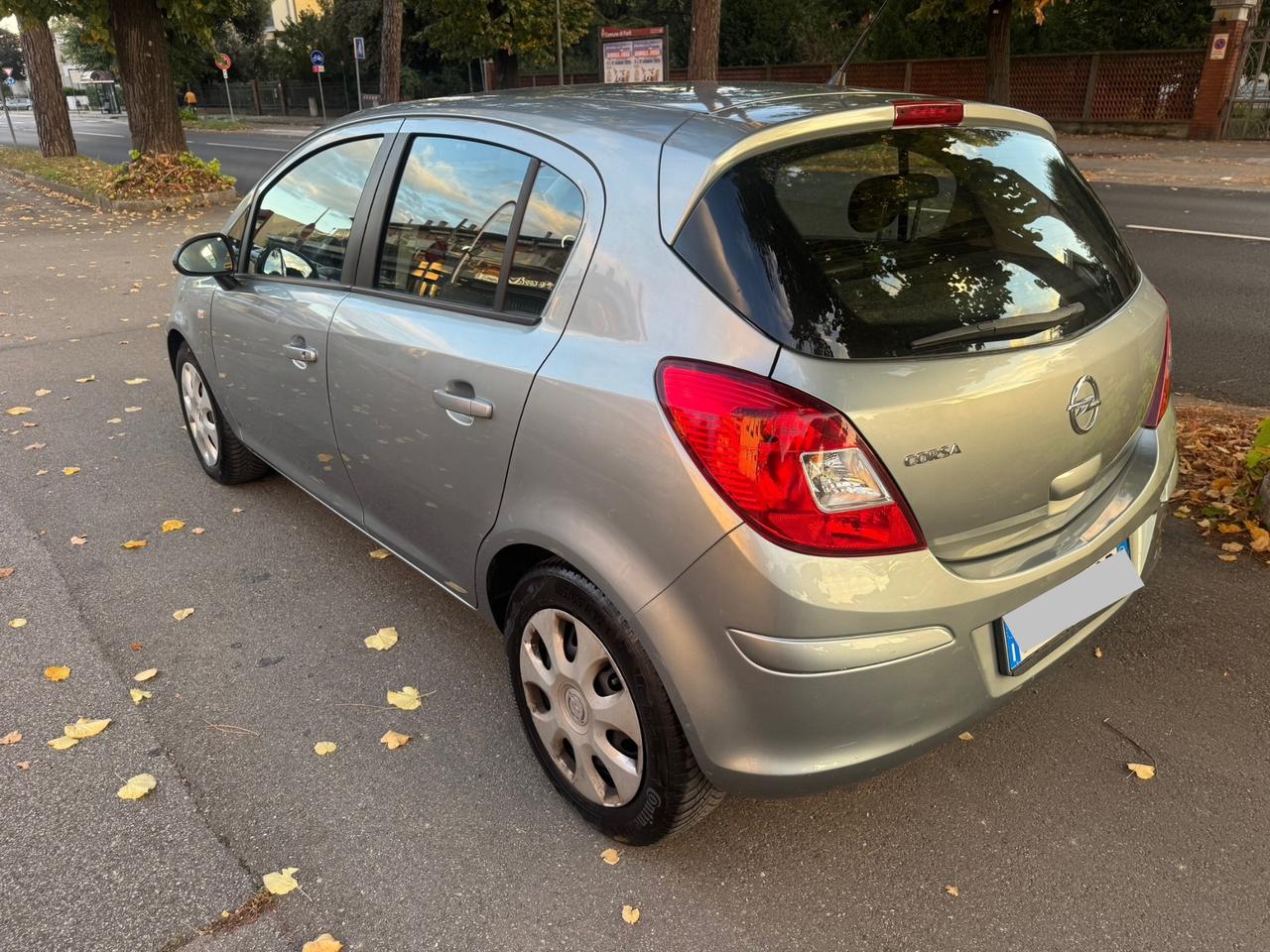 Opel Corsa 1.2 85CV 5 p GPL neopaten garanzia 12 mesi