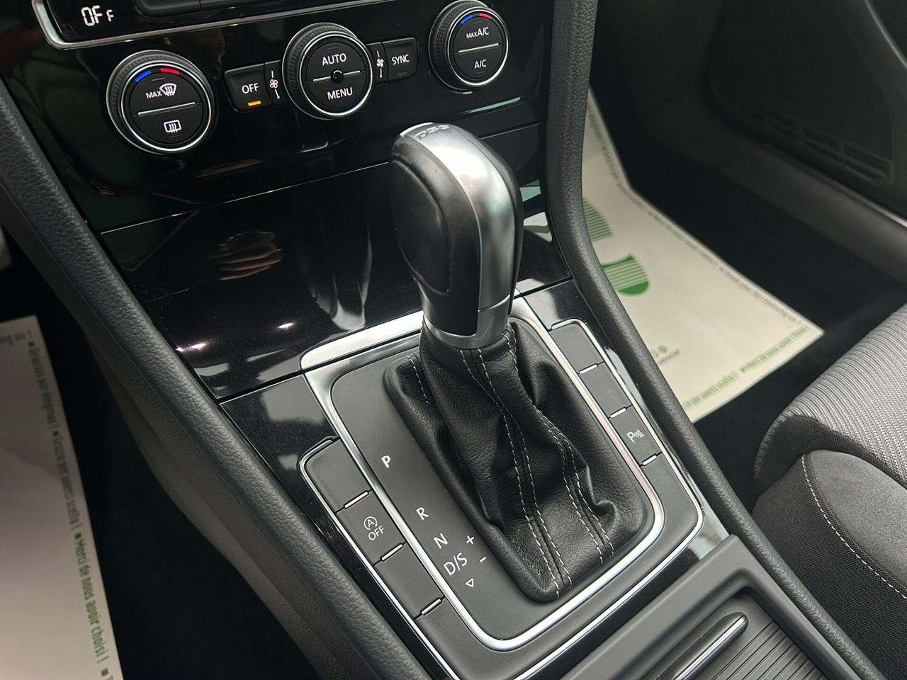 Volkswagen Golf 1.6 TDI 110Cv R-LINE DSG/LED-2017