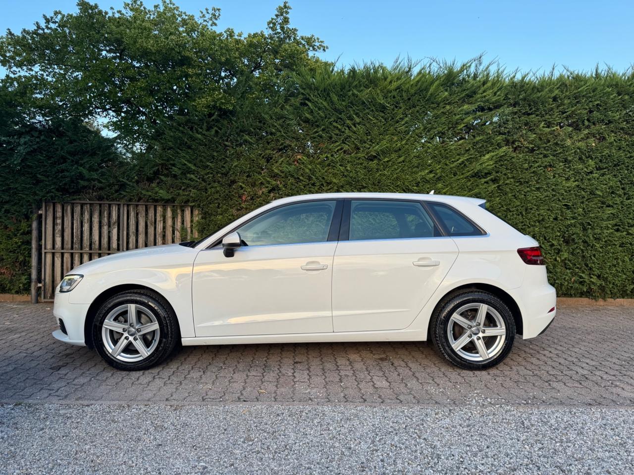 Audi A3 SPB 1.6 TDI 116 CV Design