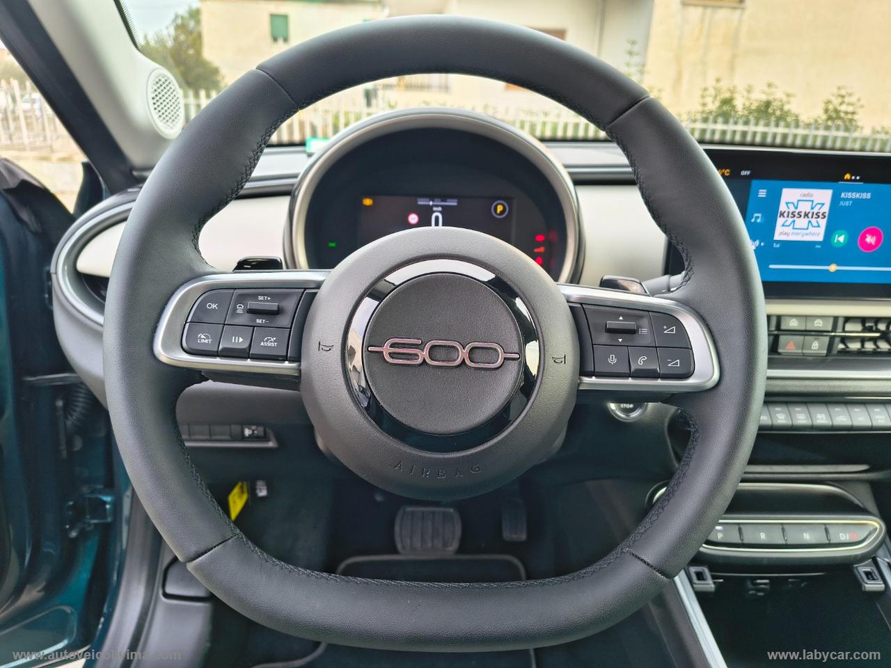 FIAT 600 Hybrid MHEV La Prima