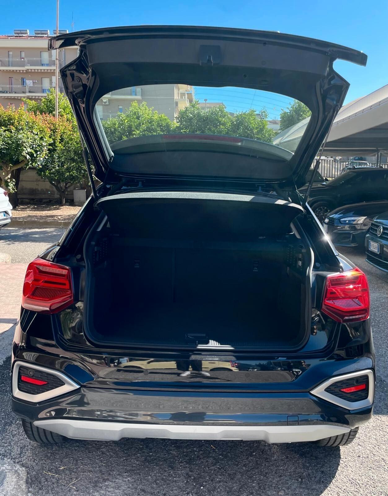 Audi Q2 30 TDI Identity Black 2024